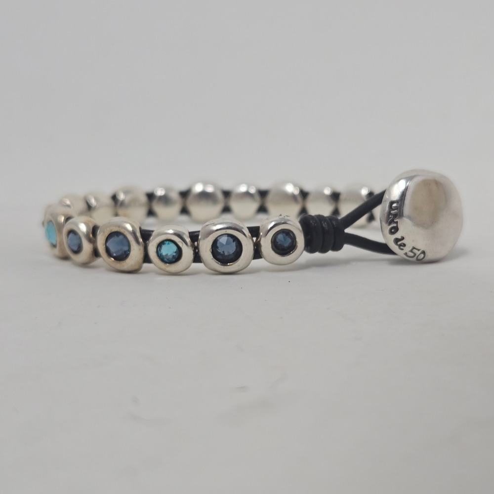 Uno de 50 Blue Swarovski Crystal Silver Beaded Leather Toggle Bracelet Spain